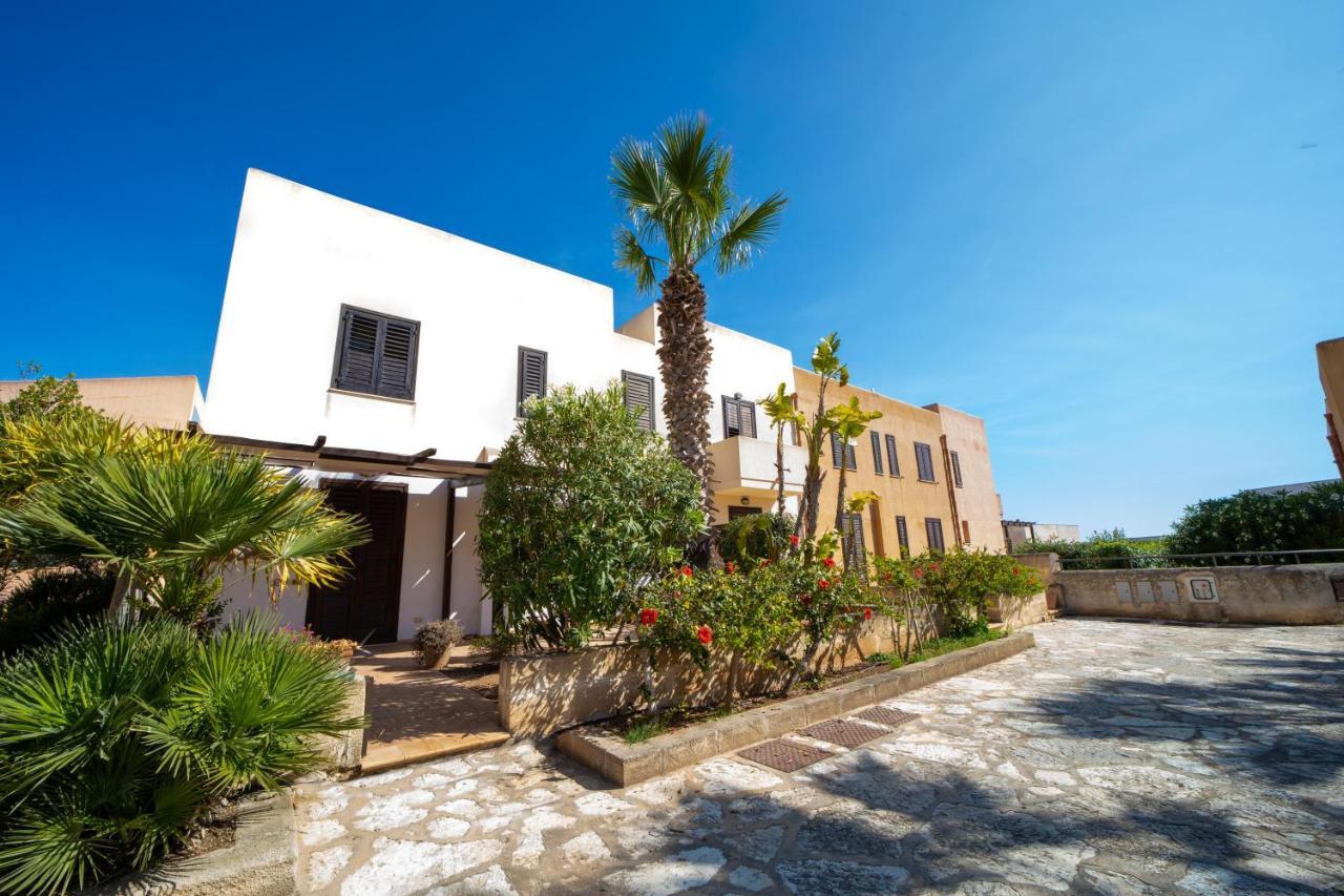 Elimi Favignana Apartments - Residence In Citta Exteriör bild